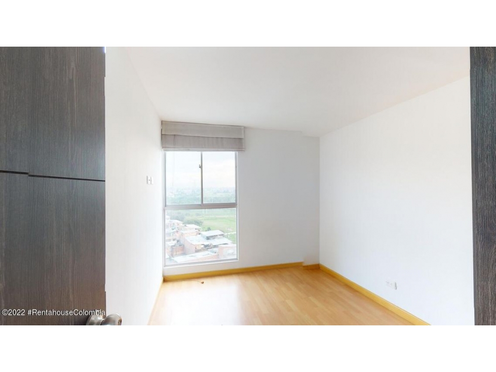 Apartamento en  Rincon de Suba RAH CO: 22-2894