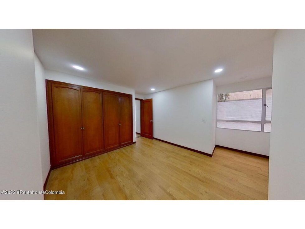 Apartamento en  El Batan(Bogota) RAH CO: 22-3097