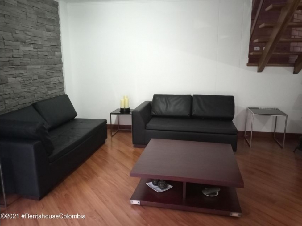 Vendo Casa en  Loma del Tesoro(Medellin) C.C 22-573