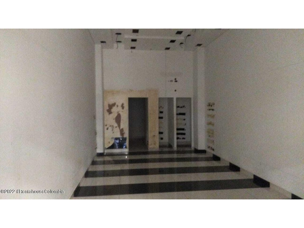 Comercial en  Unicentro RAH CO: 22-2159