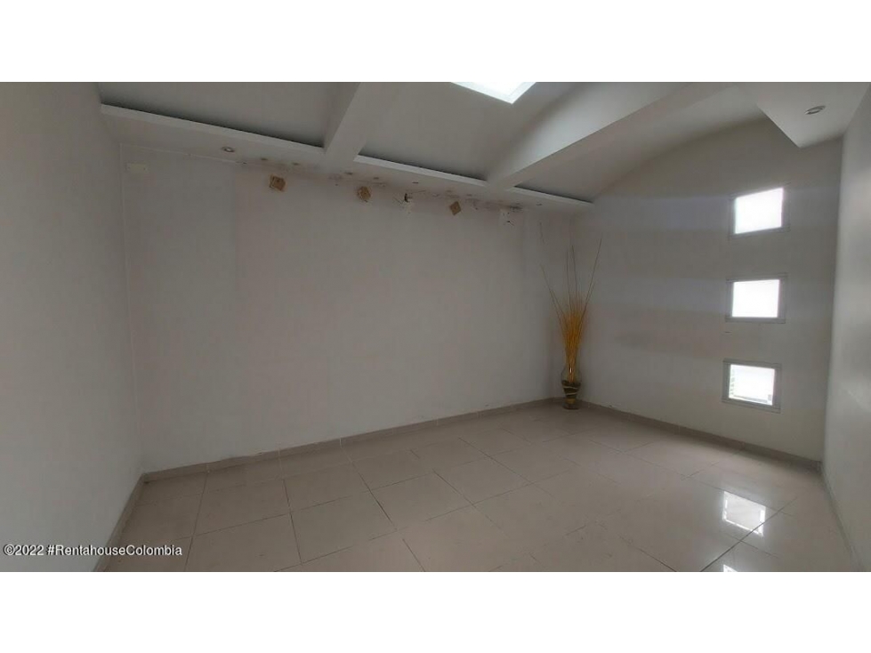 Comercial en  Chico(Bogota) RAH CO: 22-2375