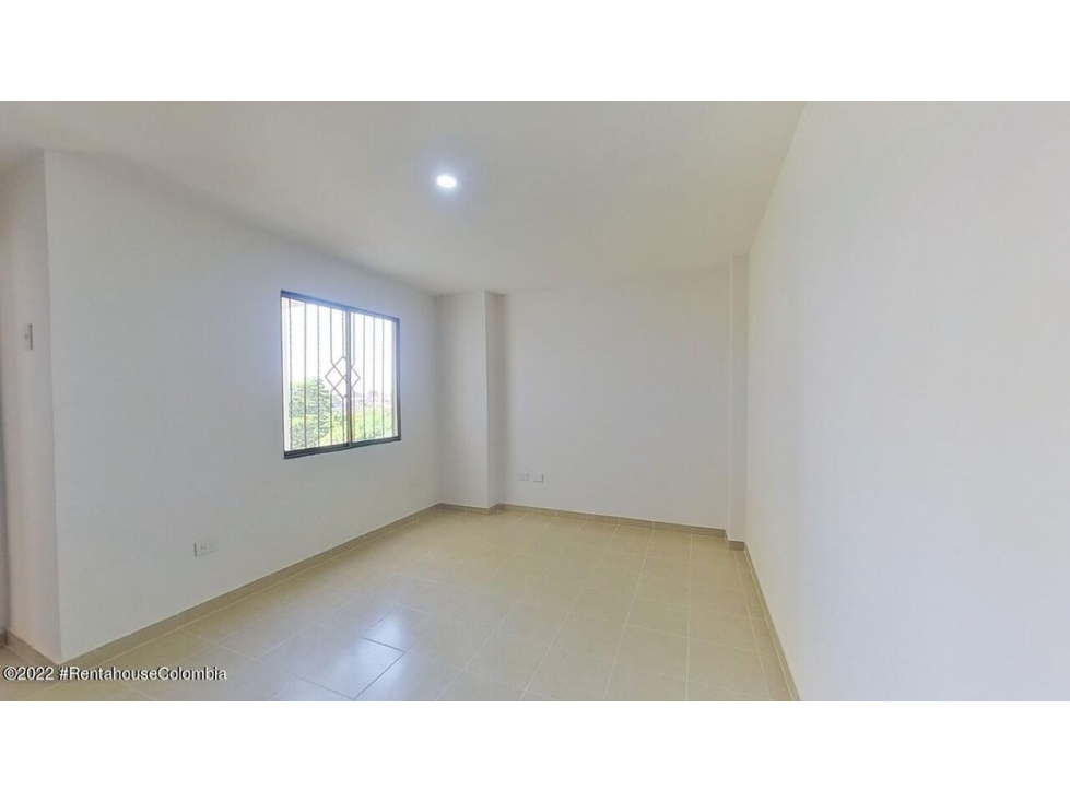 Apartamento en  El Recreo RAH CO: 22-3288