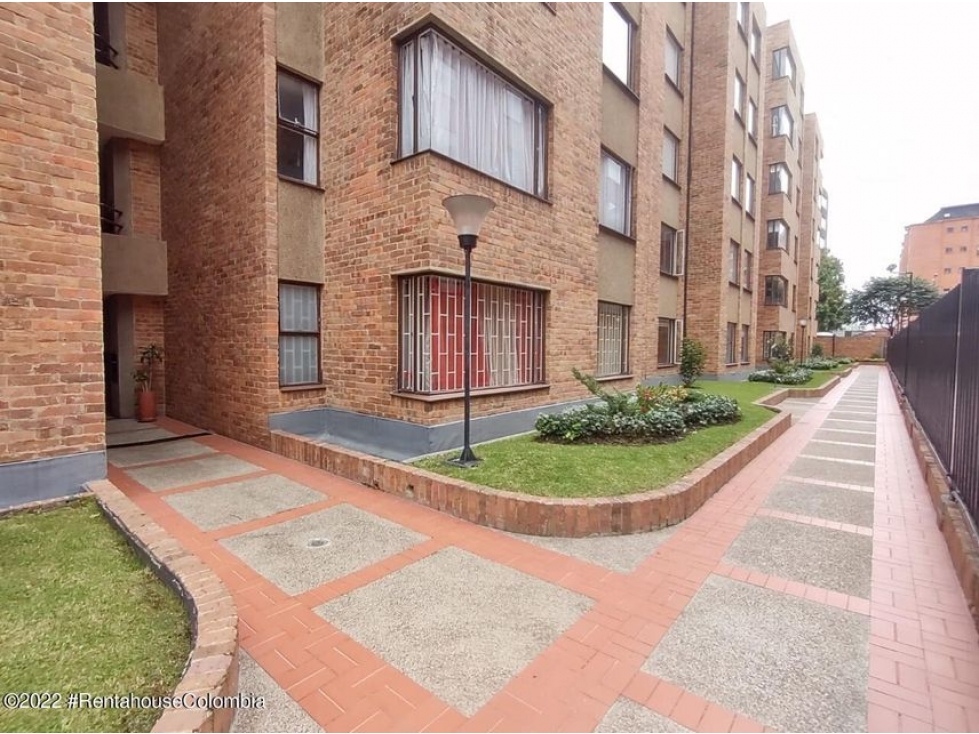 Apartamento en  Cedritos(Bogota) RAH CO: 23-14