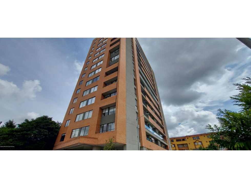 Apartamento en  Granada Norte RAH CO: 23-401