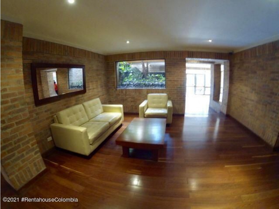 Apartamento en  Los Rosales(Bogota) RAH CO: 23-974