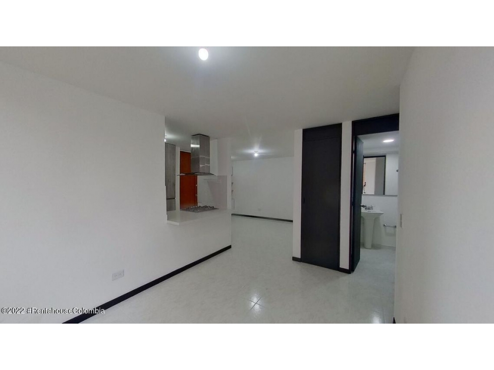 Apartamento en  La Pilarica RAH CO: 23-1130