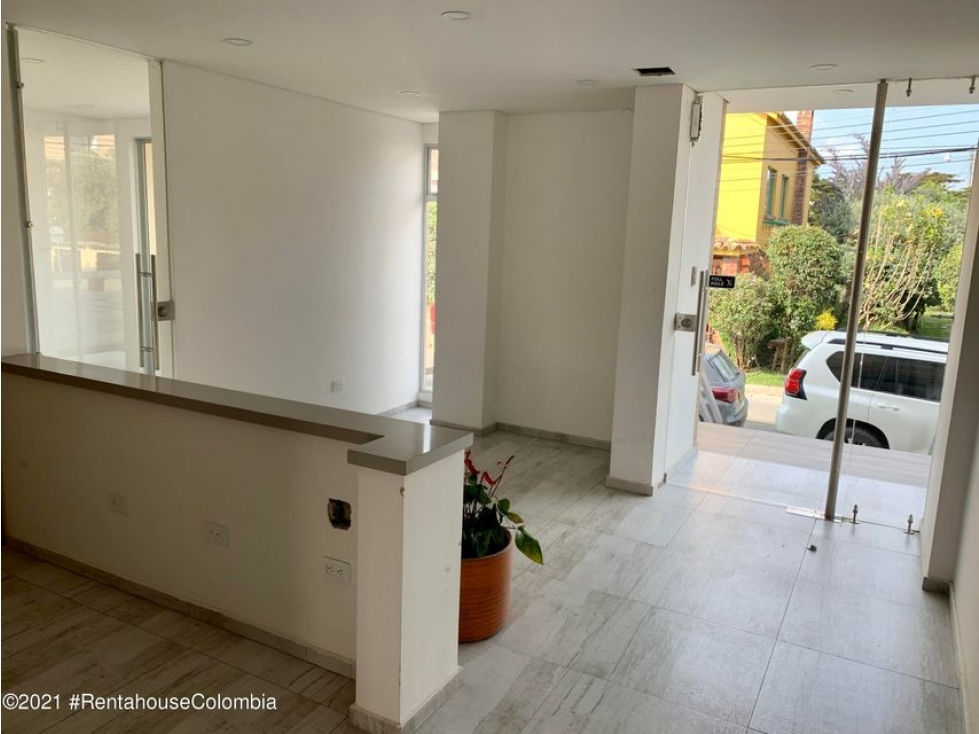 Apartamento en  La Virginia(Chia) RAH CO: 23-364