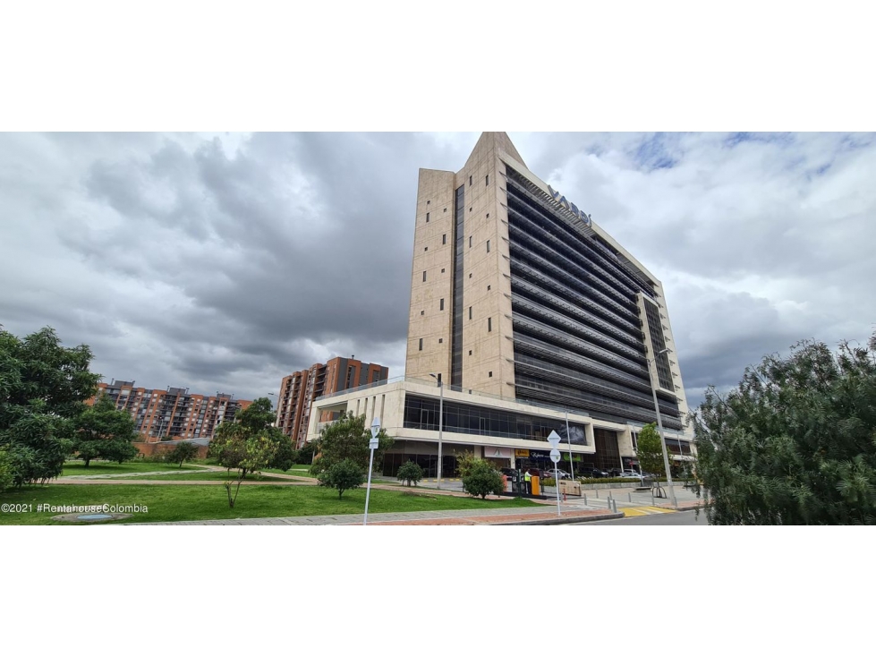 Comercial en  Pontevedra(Bogota) RAH CO: 23-417