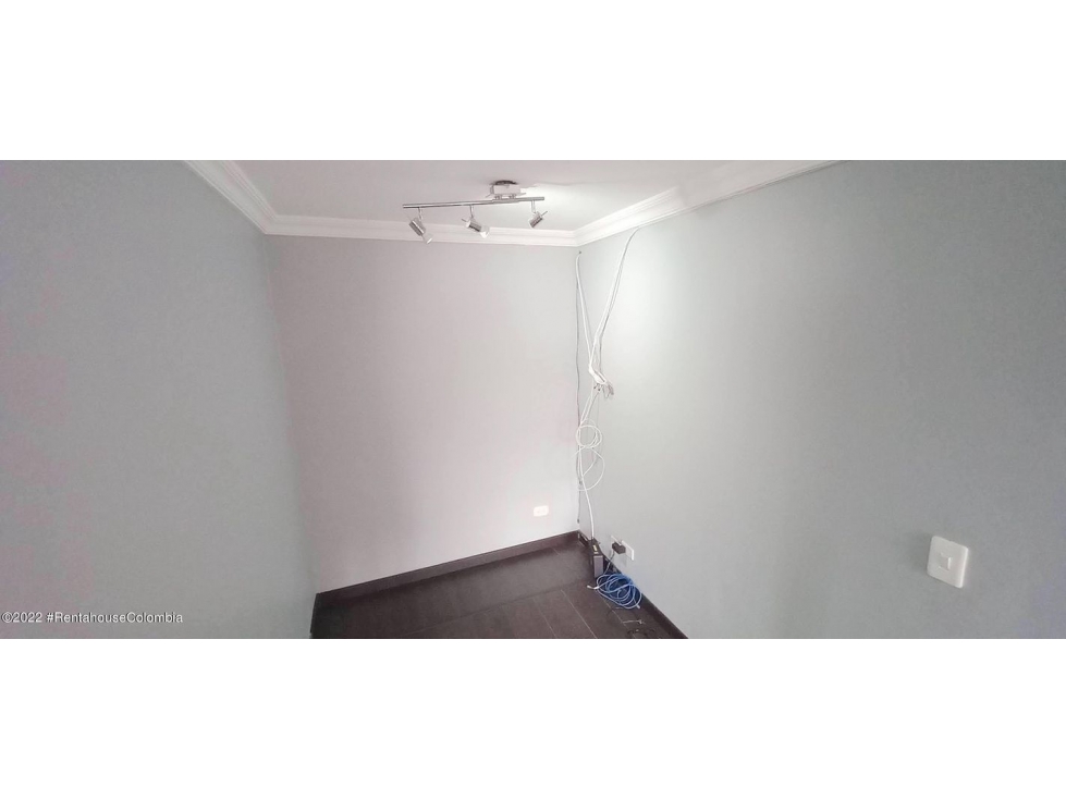 Apartamento en  Cedro Bolivar RAH CO: 23-525