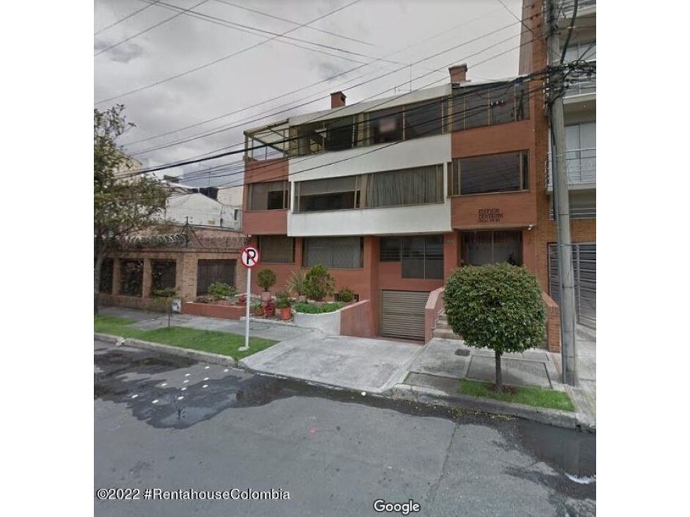 Apartamento en  Santa Barbara RAH CO: 23-529
