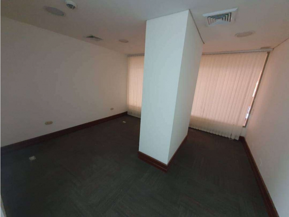 OFICINA EN VENTA EN CABECERA / INMOBILIARIA PRESTIGIO /BUCARAMANGA SimiCRM995436