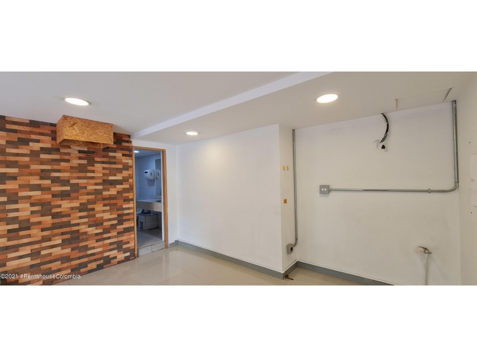 Comercial en  Suramerica(Medellin) RAH CO: 23-1534