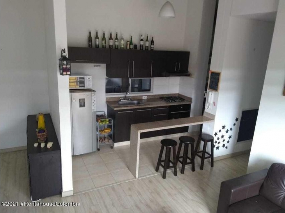 Vendo Apartamento en  Portales Del NorteS.G. 23-656