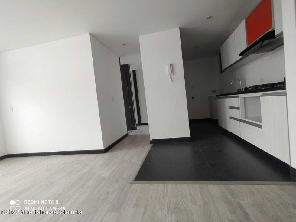 Vendo Apartamento en  Santa Teresa C.O 23-645