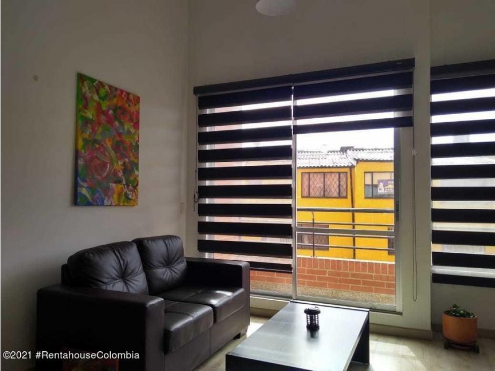 Vendo Apartamento en  Portales Del Norte C.O 23-656