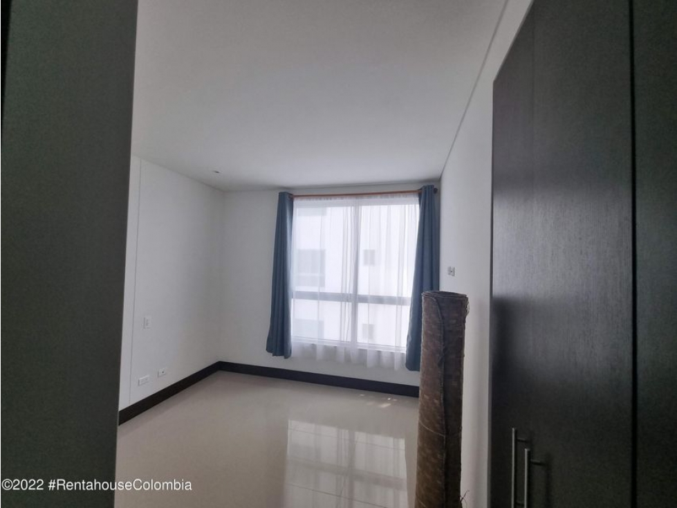 Vendo Apartamento en  El Cabrero C.O 23-1003