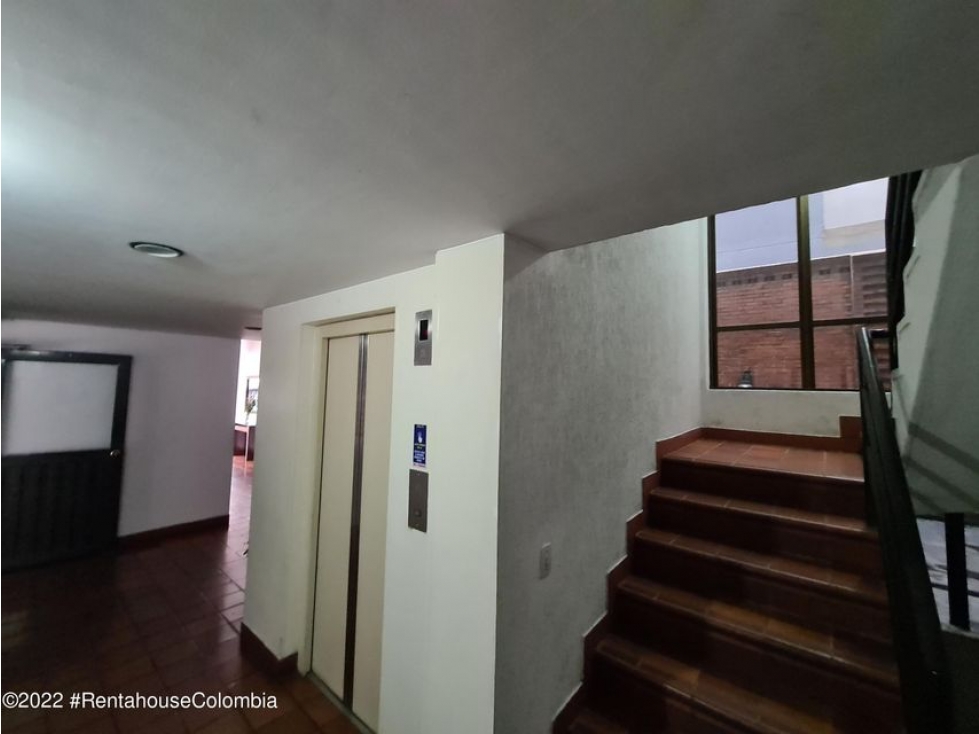 Vendo Apartamento en  La Porciuncula C.O 23-1223