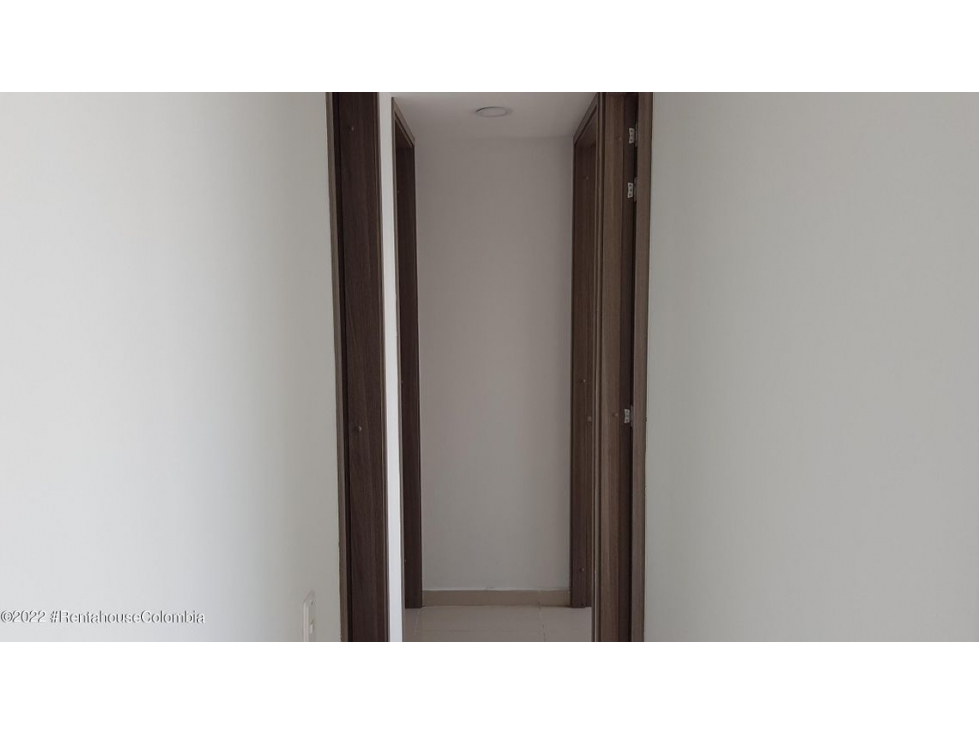 Apartamento en  San Alonso RAH CO: 22-2128