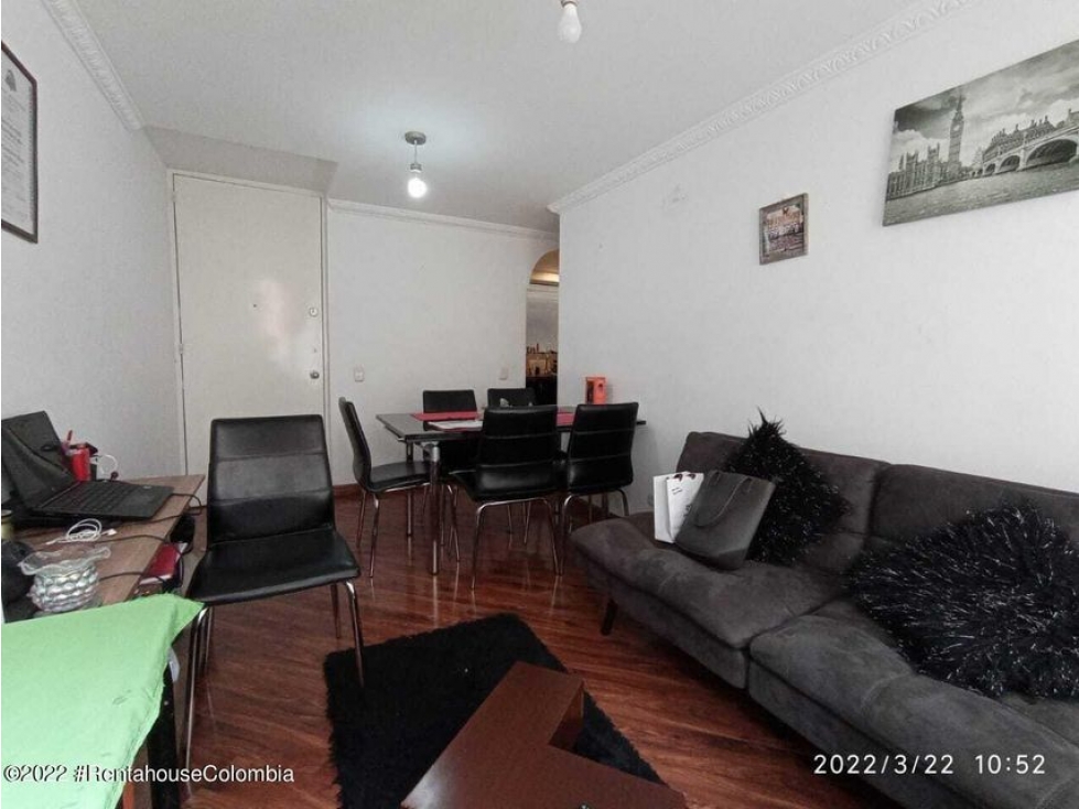 Apartamento en  Gilmar(Bogota) RAH CO: 22-2300