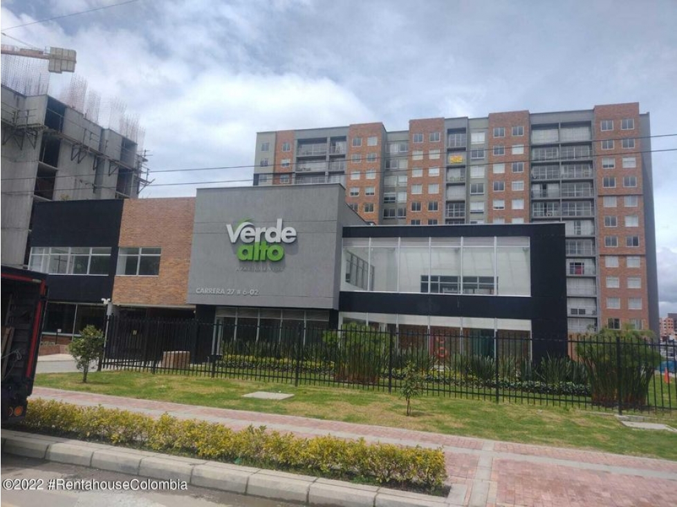 Apartamento en  Las Villas RAH CO: 22-2941