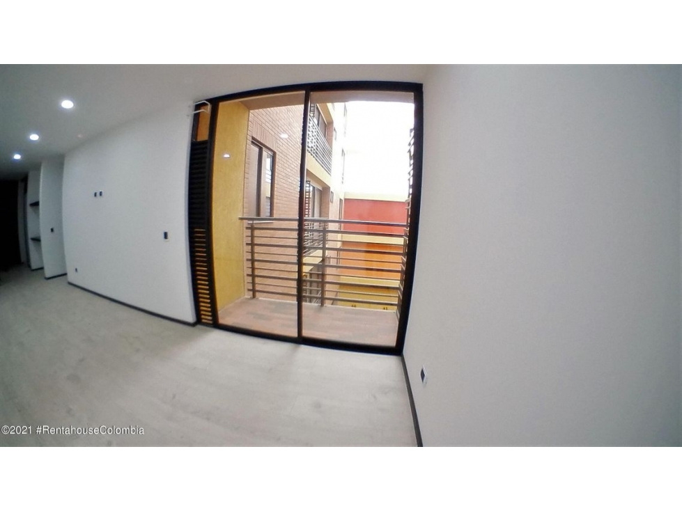 Apartamento en  La Granja(Bogota) RAH CO: 23-26