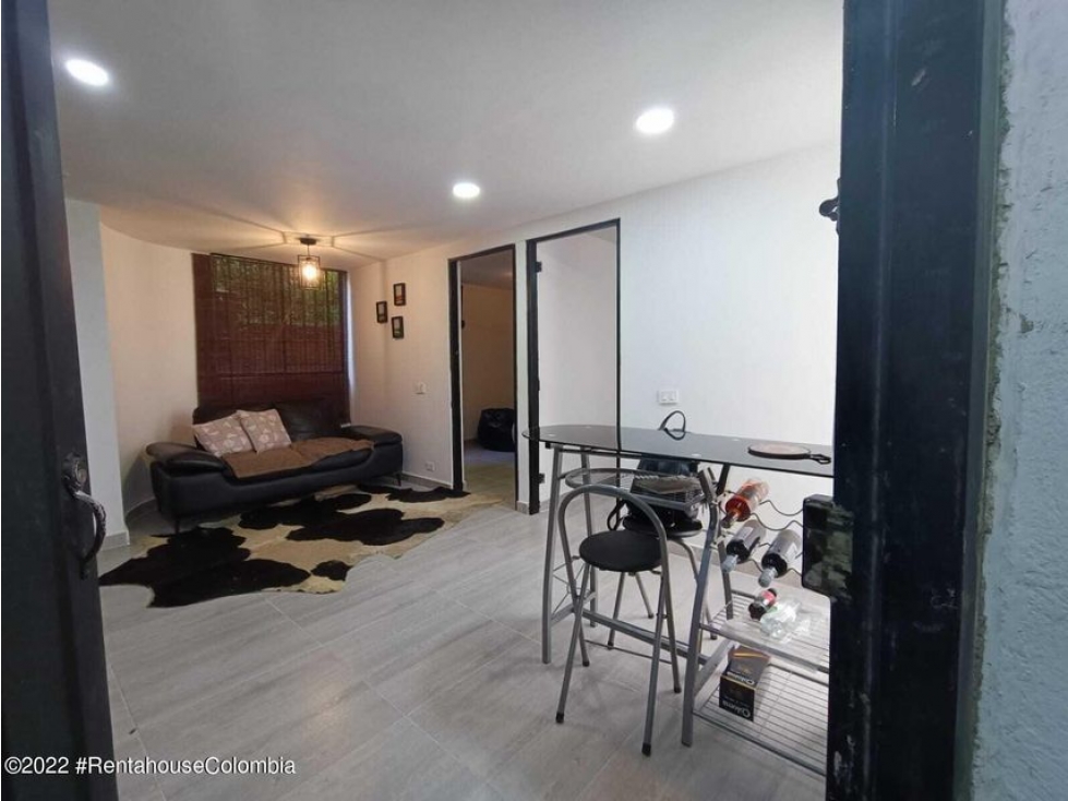 Apartamento en  La Aldea RAH CO: 23-580