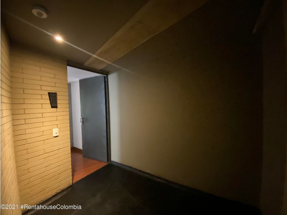 Apartamento en  La Salle(Bogota) RAH CO: 23-821