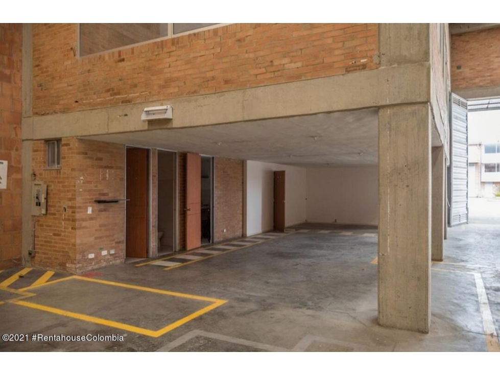 Comercial en  Vereda el Abra(Cota) RAH CO: 23-618
