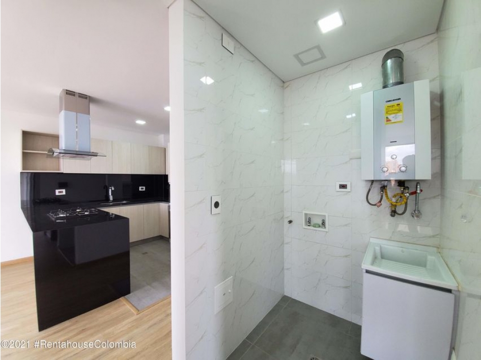 Apartamento en  Batan(Bogota) RAH CO: 23-739