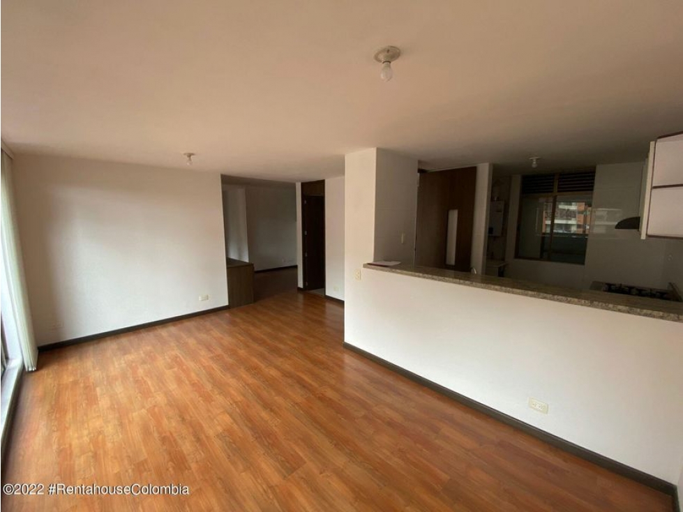 Apartamento en  Mazuren(Bogota) RAH CO: 23-1128