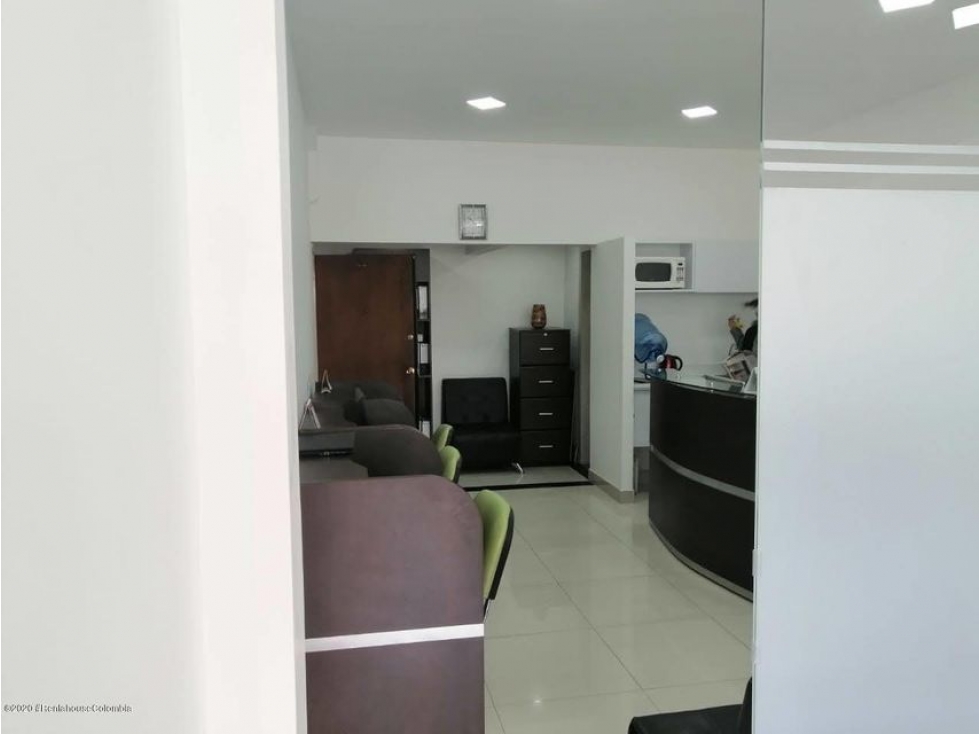 Comercial en  Santa Barbara S.G  23-1090