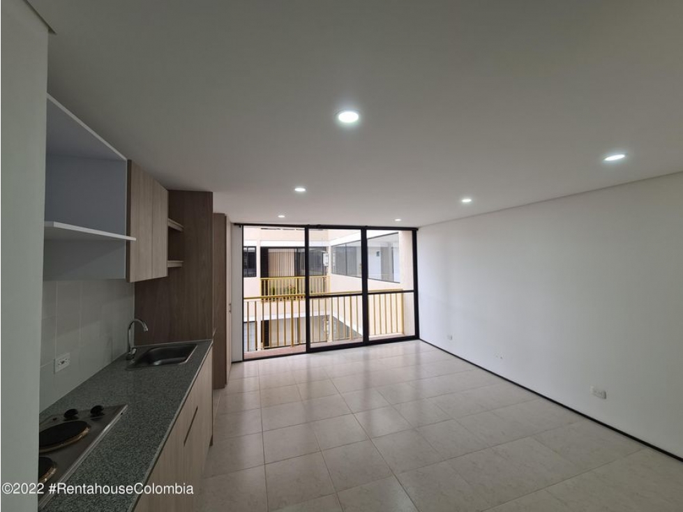 Apartamento en  La Granja(Bogota) S.G  23-1713