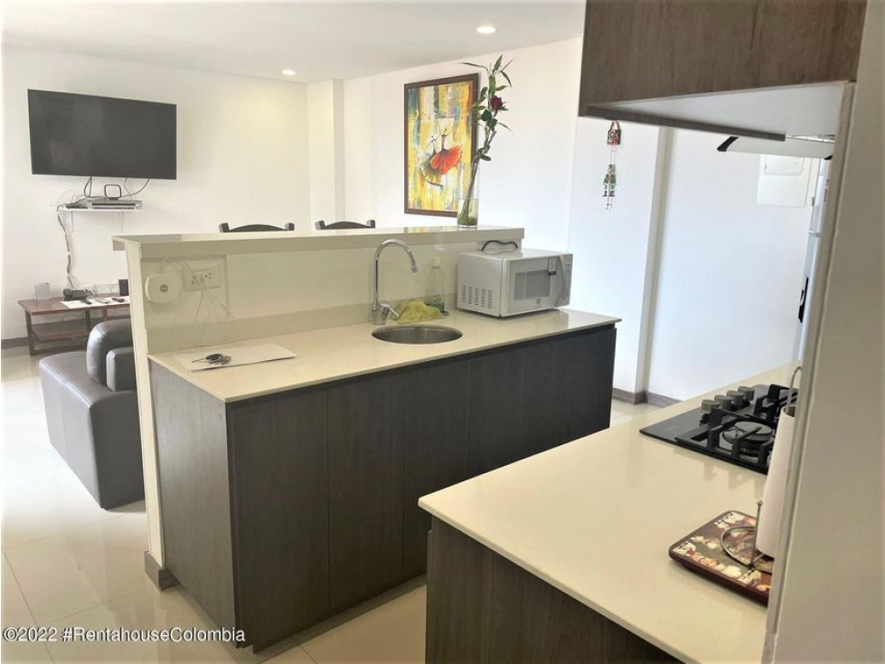 Apartamento en  La Estacion RAH CO: 23-1846