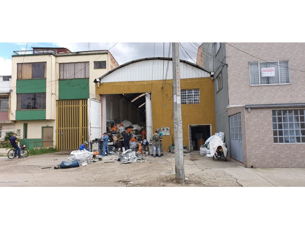 Comercial en  Ricaurte(Bogota) RAH CO: 23-227