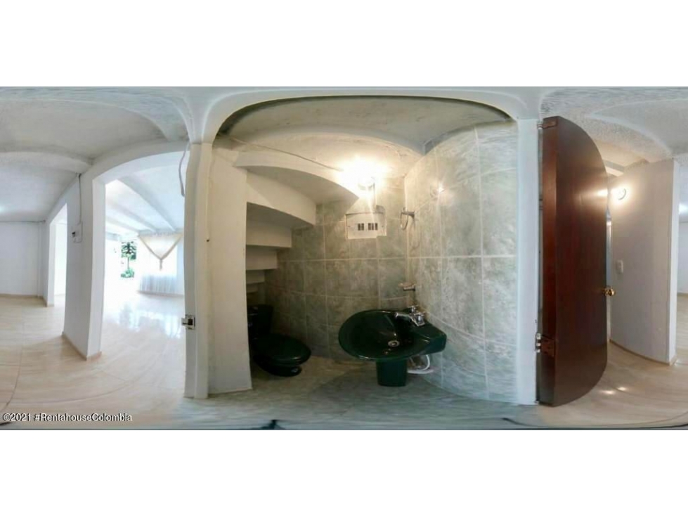 Casa en  Pinos de Lombardia(Bogota) S.G  23-369