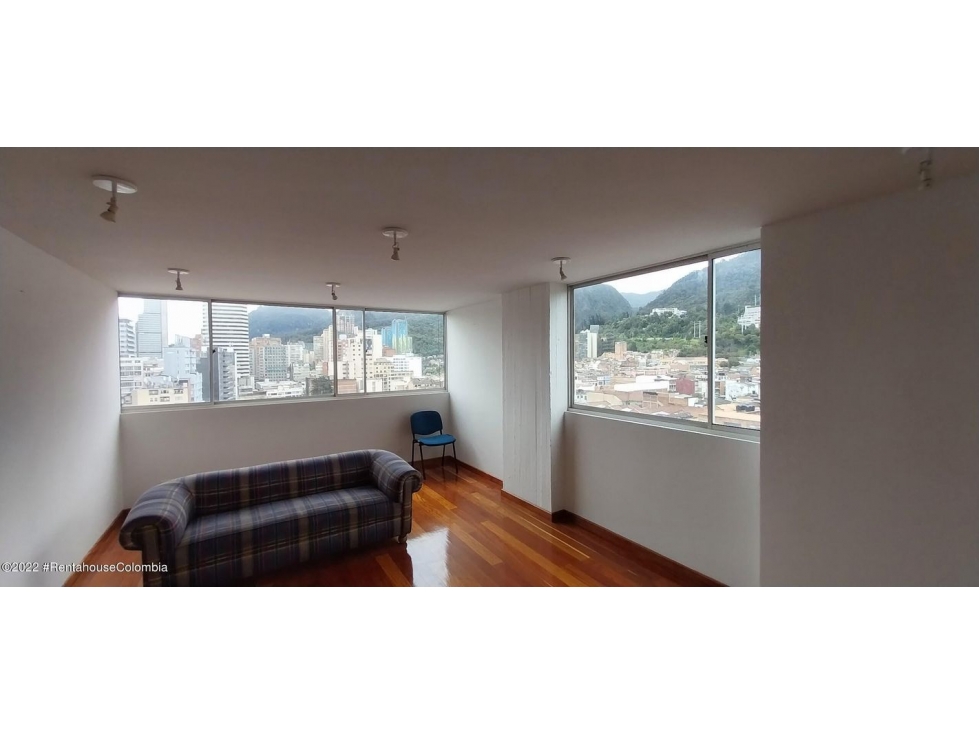 Comercial en  Bogota RAH CO: 23-1013