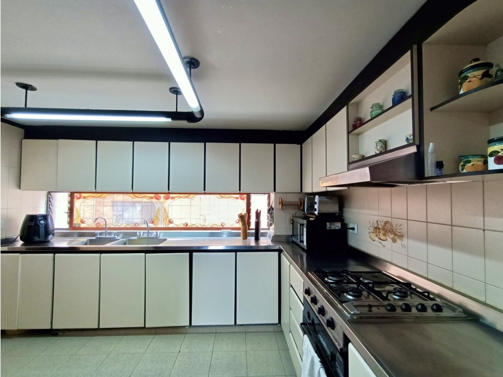 Venta - Apartamento - La Carolina (Cr. 13 # 127)