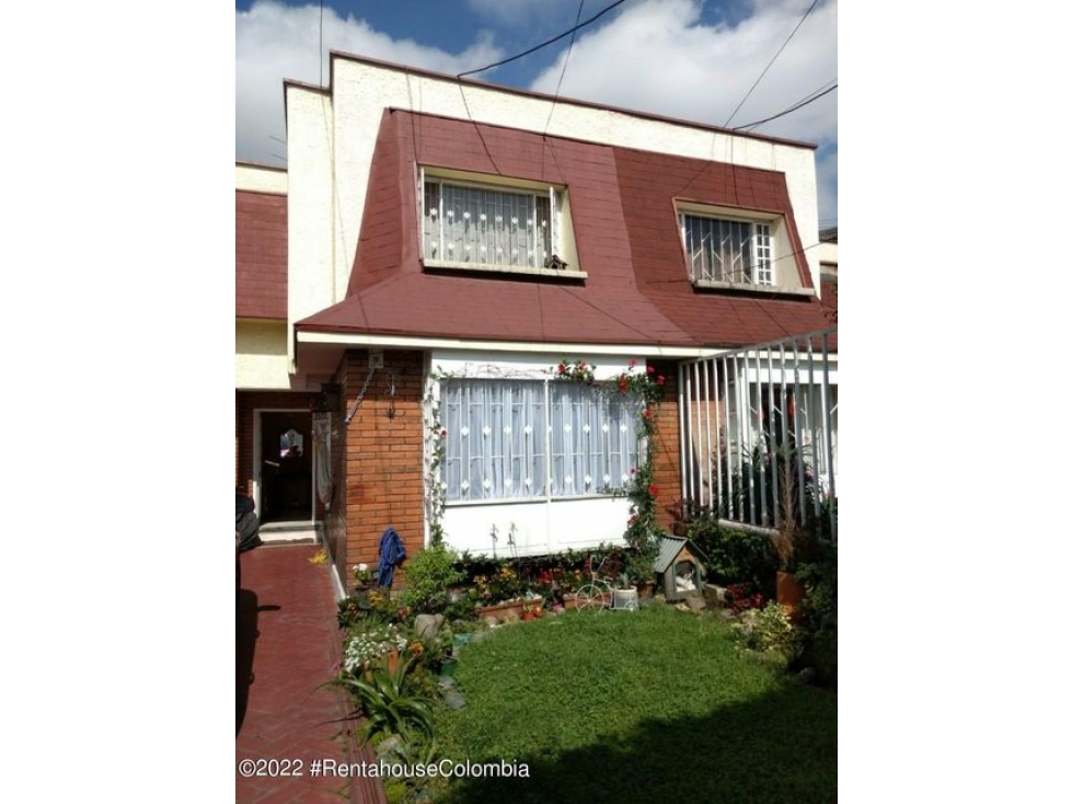 Casa en  Modelia Occidental RAH CO: 23-1156