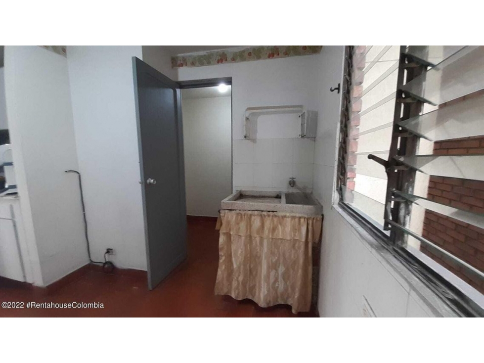 Apartamento en  Los Cambulos(Cali) RAH CO: 23-1599