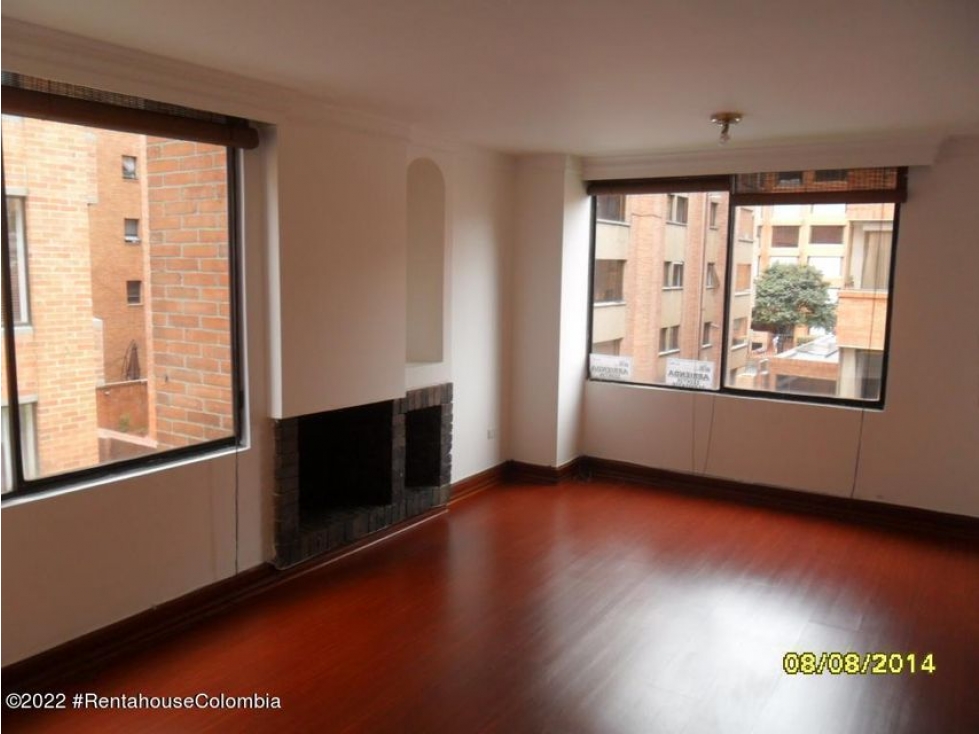 Apartamento en  La Carolina RAH CO: 23-1930