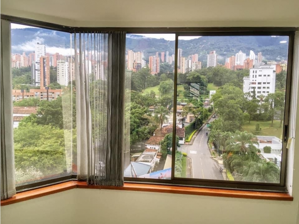 VENDO LOCAL EN MEDELLÍN, AVENIDA EL POBLADO