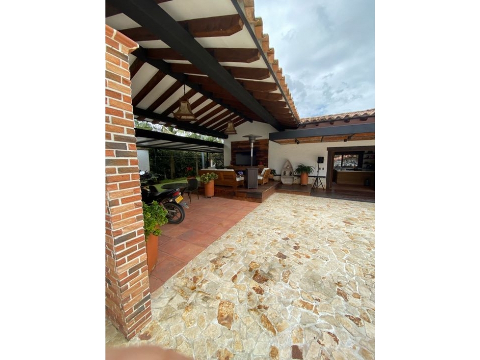 VENTA CASA CAMPESTRE CERCA AL TABLAZO, RIONEGRO