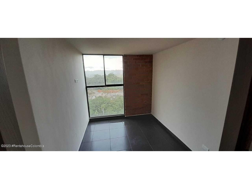 Apartamento en  Sector Tranvia RAH CO: 23-2312