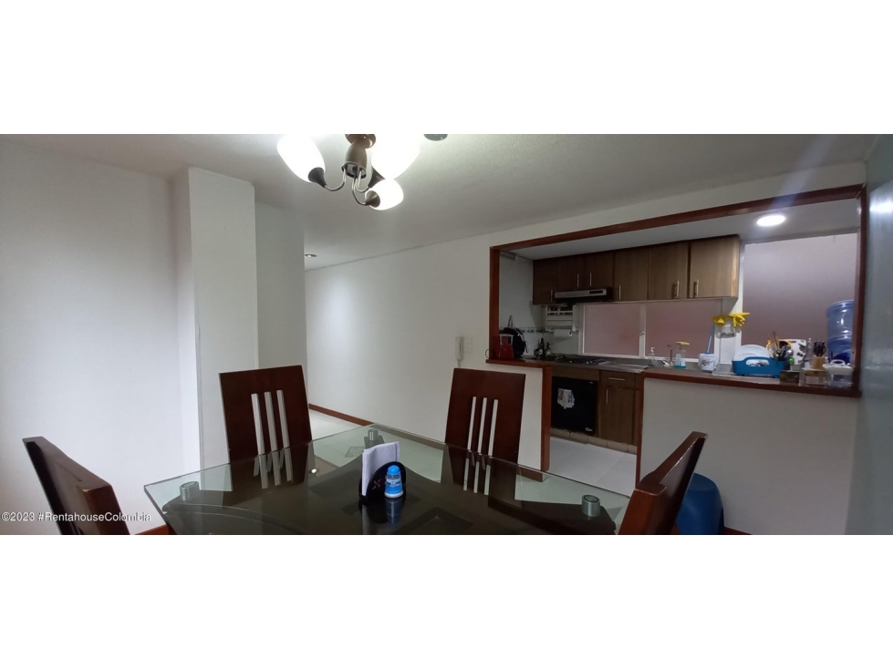 Apartamento en  Los Cedros(Bogota) RAH CO: 24-133