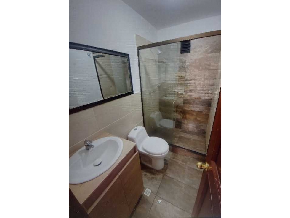 VENDO APARTAMENTO EN QUINTAS DE DON SIMON. L G(6821966)