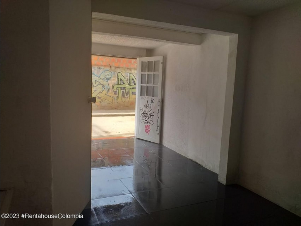 Comercial en  Quintanares(Soacha) C.O: 24-951