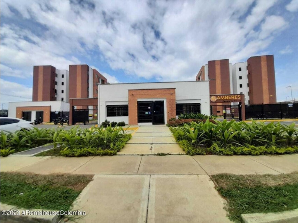 Apartamento en  Parque Natura RAH CO: 24-436