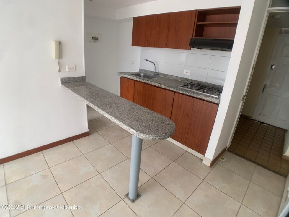 Apartamento en  Ciudad Verde(Soacha) RAH CO: 24-5