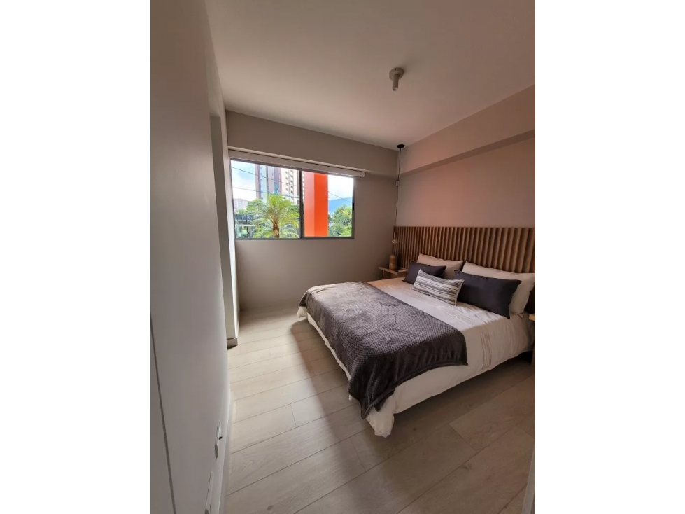 VENTA APARTAMENTO EN SABANETA, PISO ALTO.