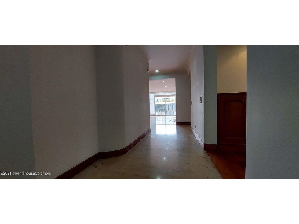 Apartamento en  Chapinero Alto RAH CO: 24-69